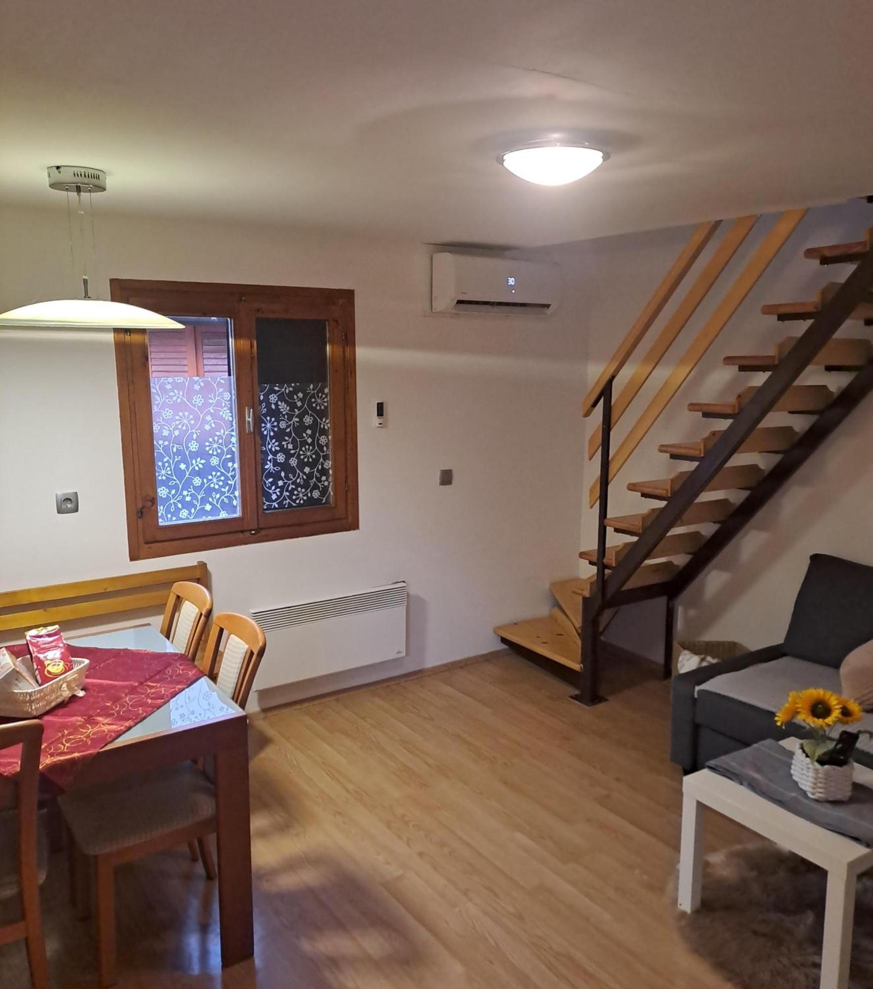 Green Sky House Mostec Εξωτερικό φωτογραφία